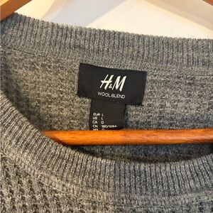 H&M Men's Charcoal Crewneck Sweater